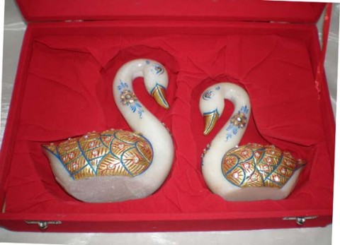Ethnic Marble Swan Pair With 18K Gold
